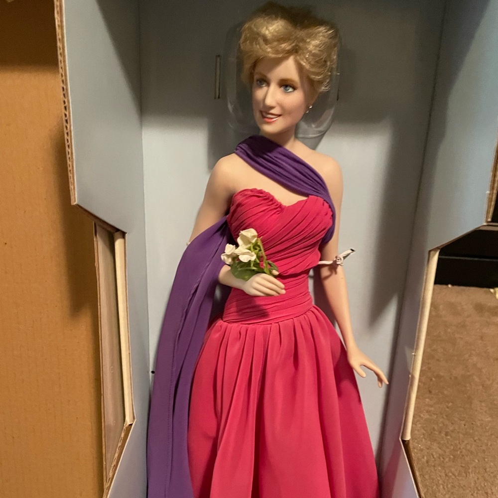 Princess Diana collectible doll